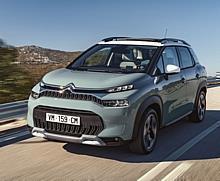 Ausdrucksstark: Der neue Citroën C3 Aircross übernimmt die kompakten Masse, die hohe Sitzposition und die Schutzelemente seines Vorgängers und erhält zugleich einen frischen Look, der mehr Robustheit und Stärke ausstrahlt.